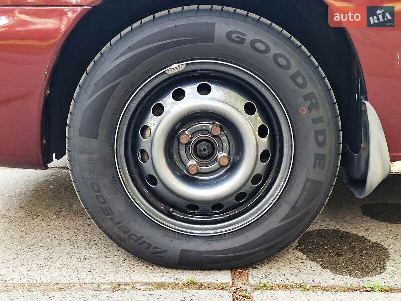 Универсал Daewoo Nubira 1998 в Киеве