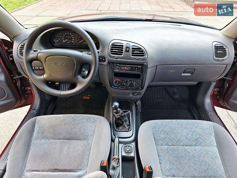 Универсал Daewoo Nubira 1998 в Киеве