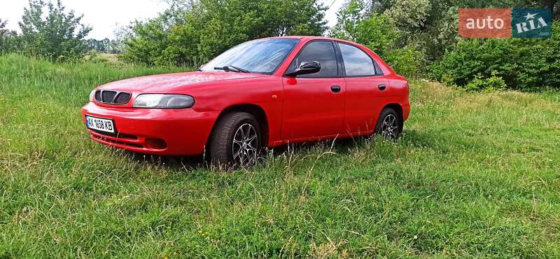 Хетчбек Daewoo Nubira 1998 в Люботині