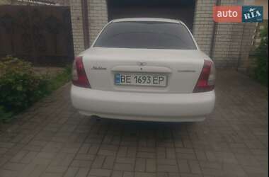 Седан Daewoo Nubira 1998 в 