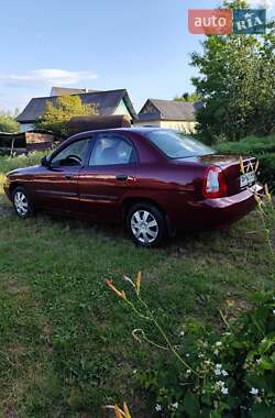 Седан Daewoo Nubira 1998 в Коломые