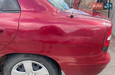 Седан Daewoo Nubira 2003 в 