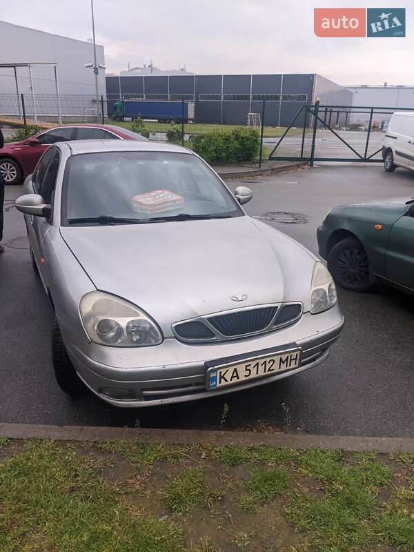 Седан Daewoo Nubira 2003 в Березане