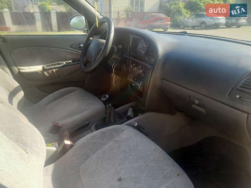 Седан Daewoo Nubira 2000 в Киеве