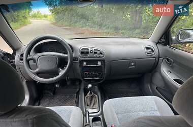 Седан Daewoo Nubira 1998 в 