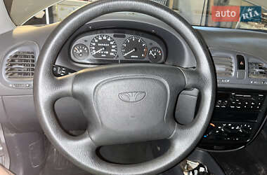 Седан Daewoo Nubira 1998 в 