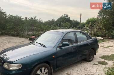 Седан Daewoo Nubira 1998 в Днепре
