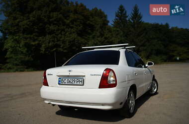 Седан Daewoo Nubira 1998 в 