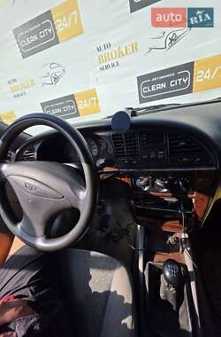 Седан Daewoo Nubira 2003 в 
