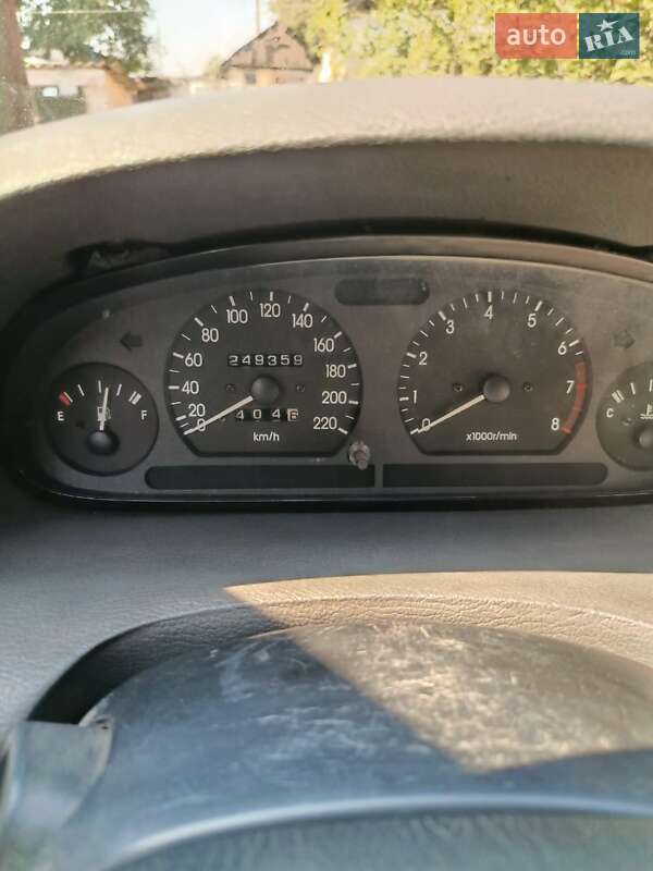 Седан Daewoo Nubira 1998 в Луцке