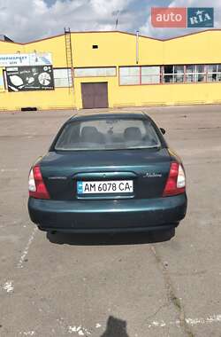 Седан Daewoo Nubira 1999 в 
