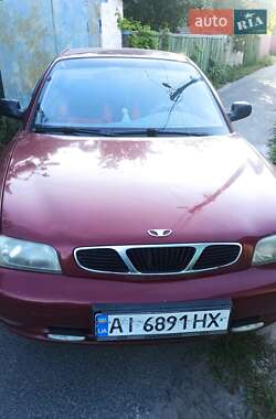 Седан Daewoo Nubira 1998 в Киеве