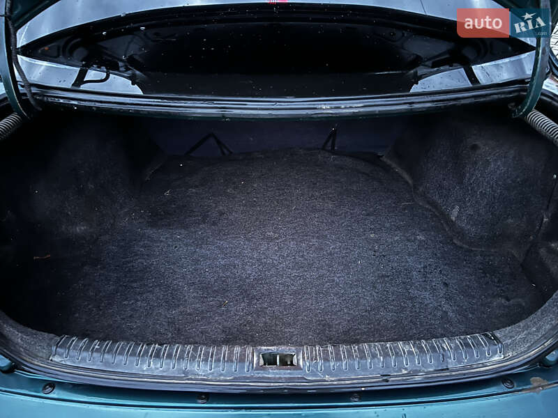 Седан Daewoo Nubira 1997 в Ивано-Франковске