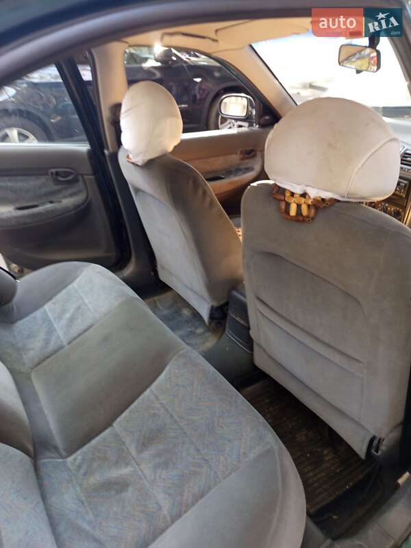 Седан Daewoo Nubira 1998 в Одессе