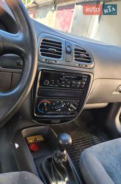 Седан Daewoo Nubira 1998 в 