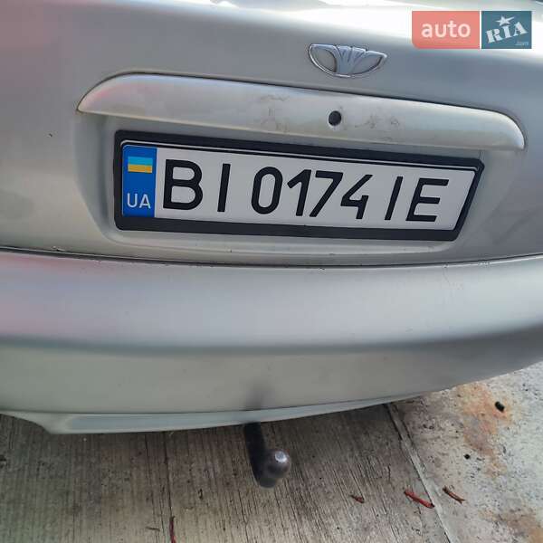 Хэтчбек Daewoo Nubira 1998 в Карловке