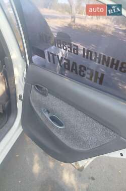 Седан Daewoo Nubira 1998 в 