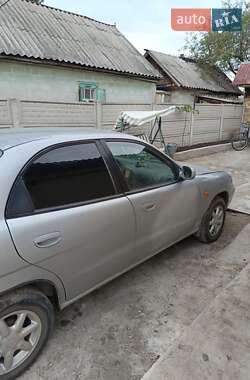 Седан Daewoo Nubira 1998 в 