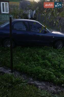 Седан Daewoo Nubira 2001 в 