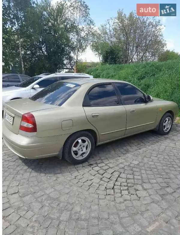 Daewoo Nubira