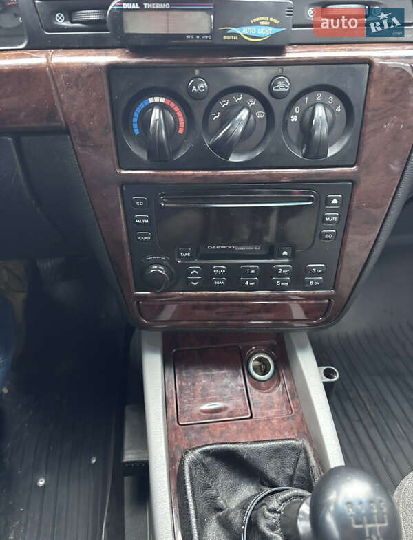 Седан Daewoo Nubira 2001 в Одесі