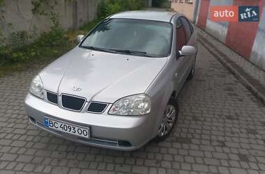 Седан Daewoo Nubira 2003 в  фото 8 Седан Daewoo Nubira 2003 в