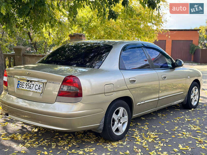 Седан Daewoo Nubira 2001 в Миколаєві