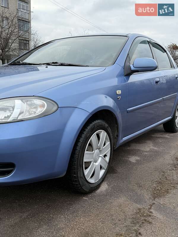 Хэтчбек Daewoo Nubira 2004 в Бердичеве фото 5 Хэтчбек Daewoo Nubira 2004 в Бердичеве