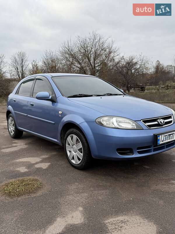Хэтчбек Daewoo Nubira 2004 в Бердичеве фото 4 Хэтчбек Daewoo Nubira 2004 в Бердичеве