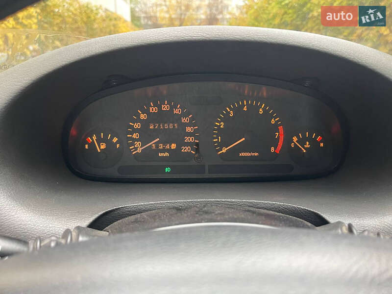 Седан Daewoo Nubira 1998 в Одессе