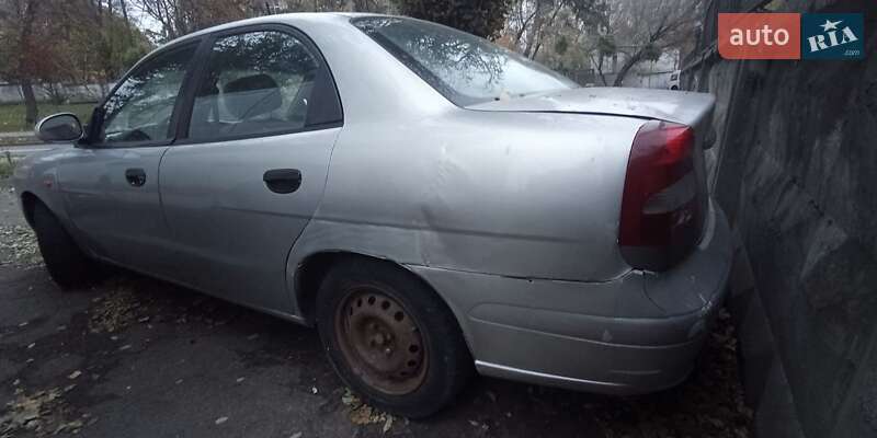 Седан Daewoo Nubira 2003 в Києві