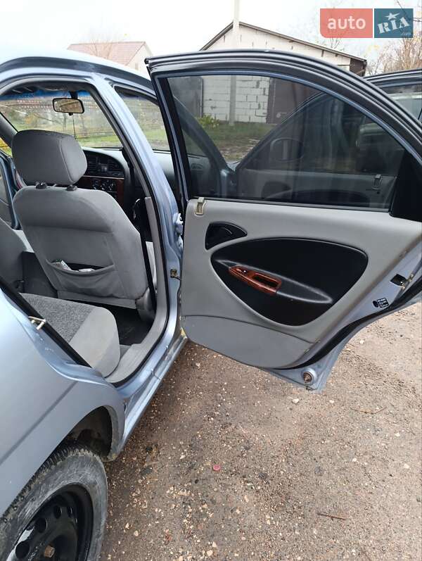 Седан Daewoo Nubira 2003 в Коростені