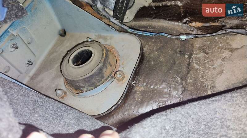 Хетчбек Daewoo Nubira 1998 в Дніпрі