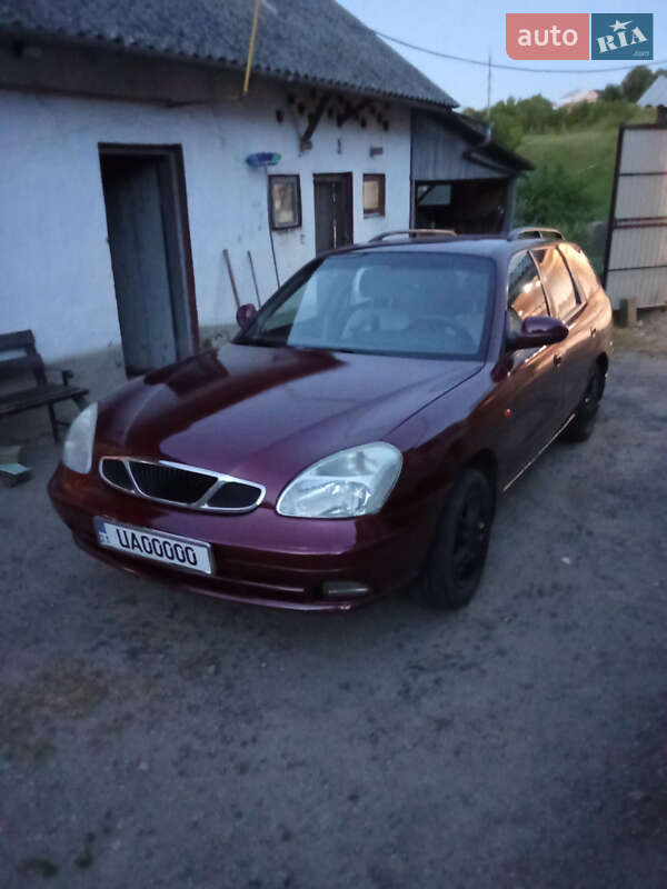 Универсал Daewoo Nubira 2000 в Дунаевцах