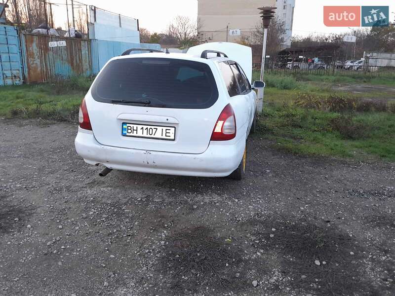 Універсал Daewoo Nubira 1999 в Одесі