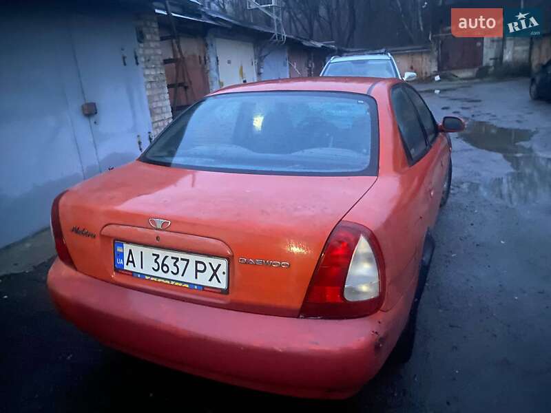 Седан Daewoo Nubira 1998 в Киеве