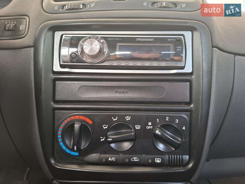 Седан Daewoo Nubira 1998 в Николаеве