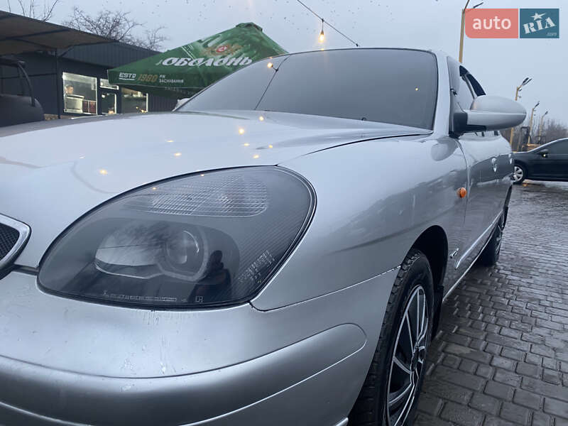 Седан Daewoo Nubira 2002 в Павлограде