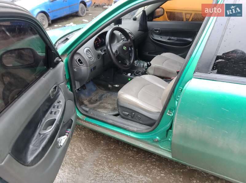 Седан Daewoo Nubira 1997 в Сумах