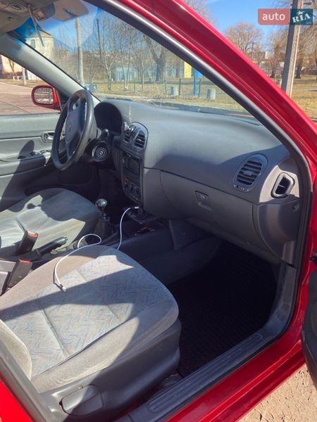 Седан Daewoo Nubira 1998 в Бердичеве