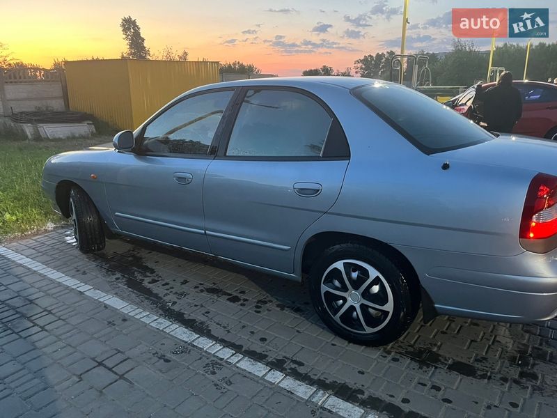 Седан Daewoo Nubira 2003 в Павлограде