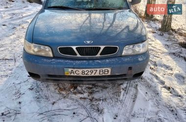 Седан Daewoo Nubira 2001 в Синельниково
