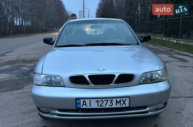 Седан Daewoo Nubira 1998 в Бобровиці