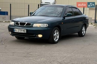 Седан Daewoo Nubira 1998 в Киеве