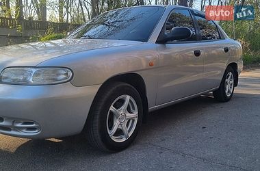 Седан Daewoo Nubira 1998 в Кропивницком