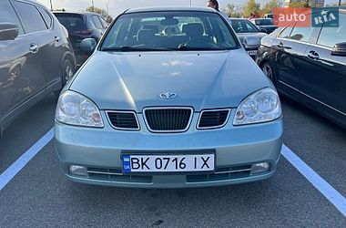 Седан Daewoo Nubira 2004 в Софиевской Борщаговке