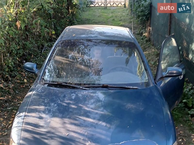 Daewoo Nubira 1998