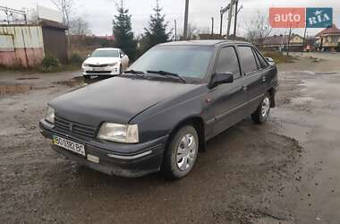 Седан Daewoo Racer 1994 в Дубні