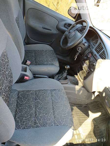 Седан Daewoo Sens 2004 в Харкові