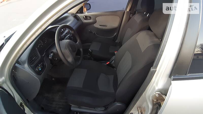 Седан Daewoo Sens 2005 в Шполі